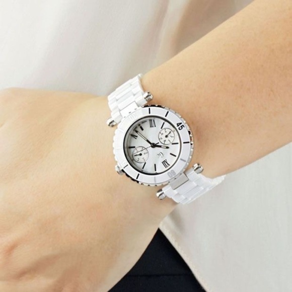 New Guess Collection 34mm Ceramic Case White Ceramic Mineral Women's Watch - Picture 2 of 6